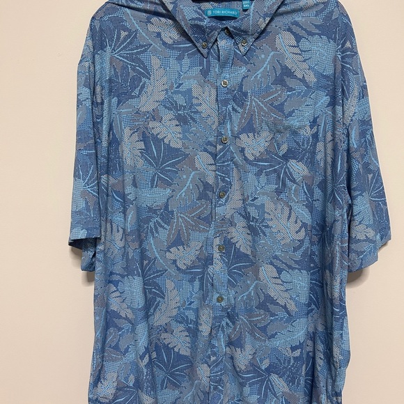 Tori Richard Hawaiian Men's Shirt Size 3XL Digital Tropical Print Beach Resort - Picture 4 of 12